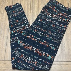 Lularoe Leggings Peek a Boo - TC Tall & Curvy